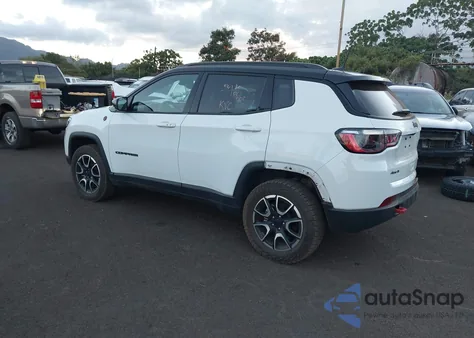 2024 Jeep Compass Trailhawk 4X4 из США, поврежденный, VIN 3C4NJDDN7RT144869